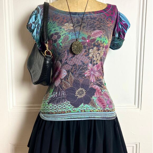 B.L.U.E Fairy Bohochic multicolored short sleeve top with puffed sleeves - Picture 2 of 8
